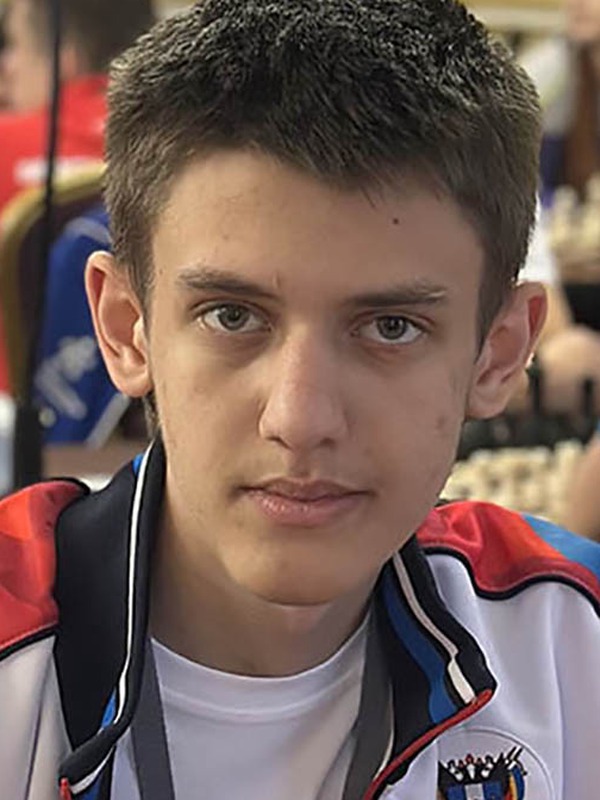 Polkovnikyan, Artem