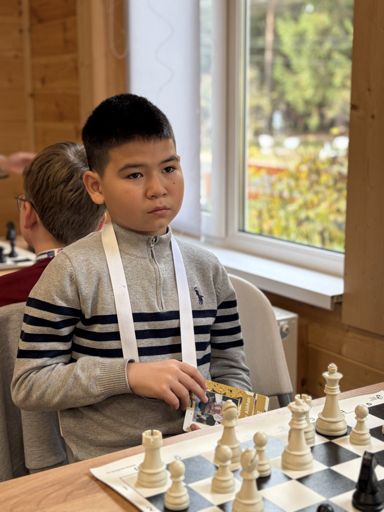 Alikhan Sagyntayev at the 20th Asian Schools Chess Championships